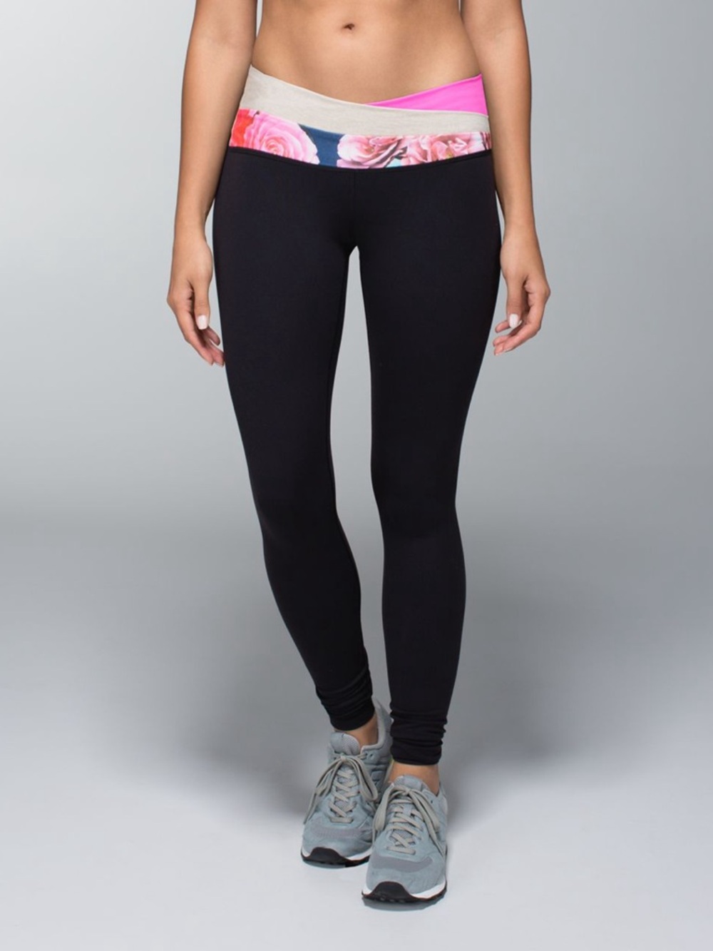 Lululemon Secret Garden Wunder Under Full Length Leggings Black Floral size 6